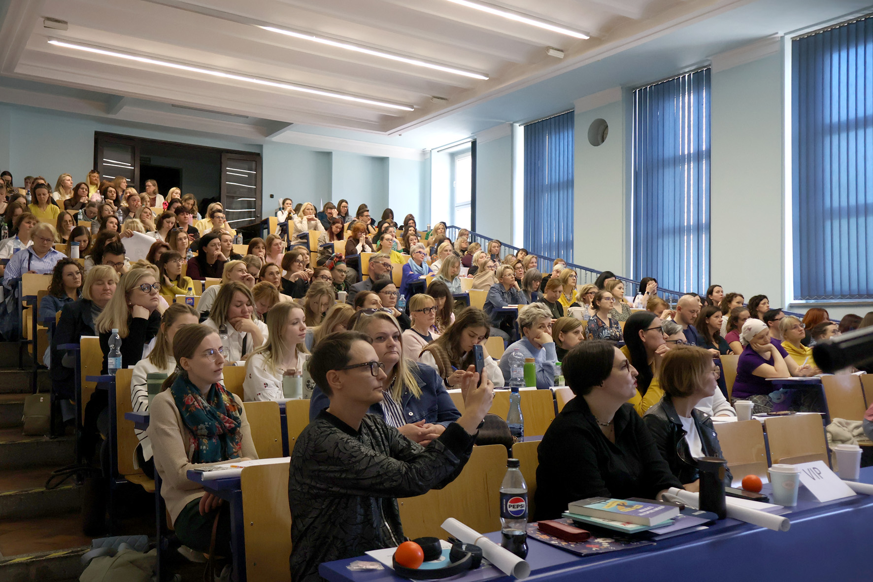 Zdjęcie z&nbsp;konferencji
