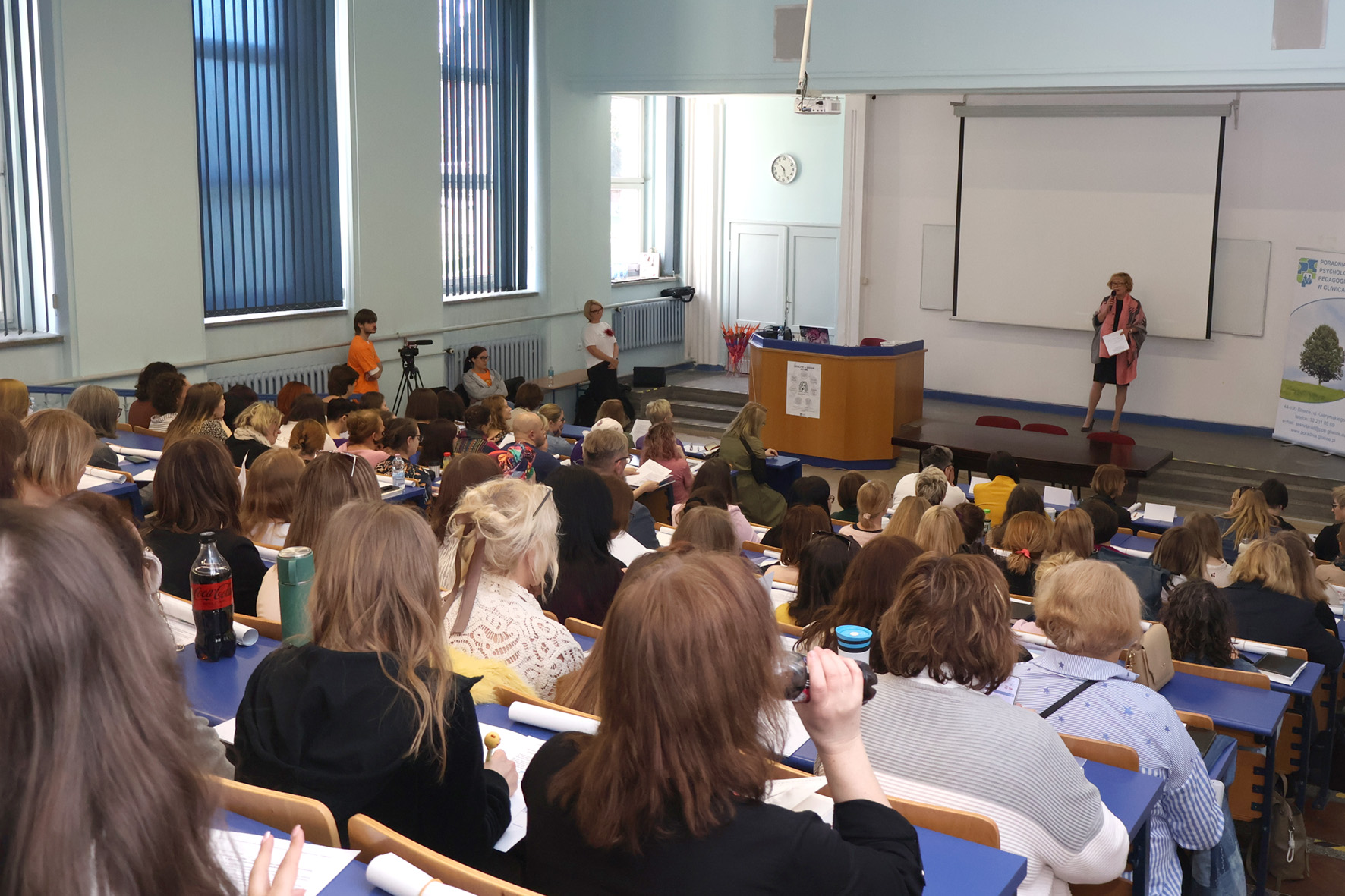 Zdjęcie z&nbsp;konferencji