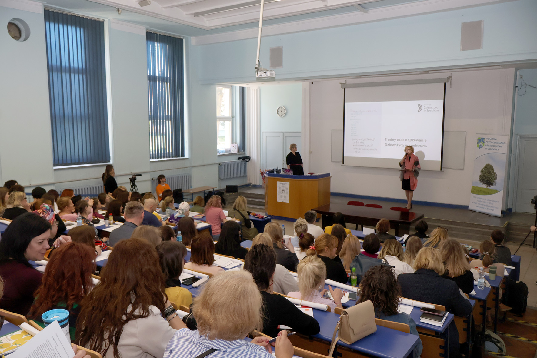 Zdjęcie z&nbsp;konferencji