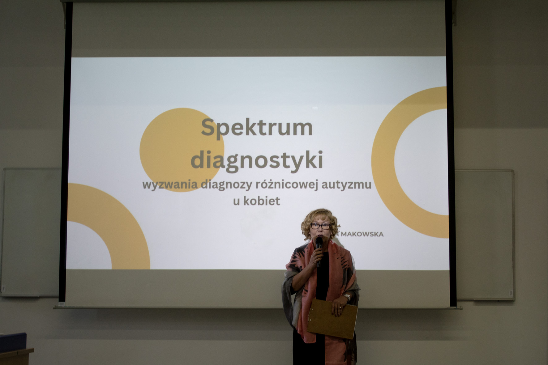 Zdjęcie z&nbsp;konferencji